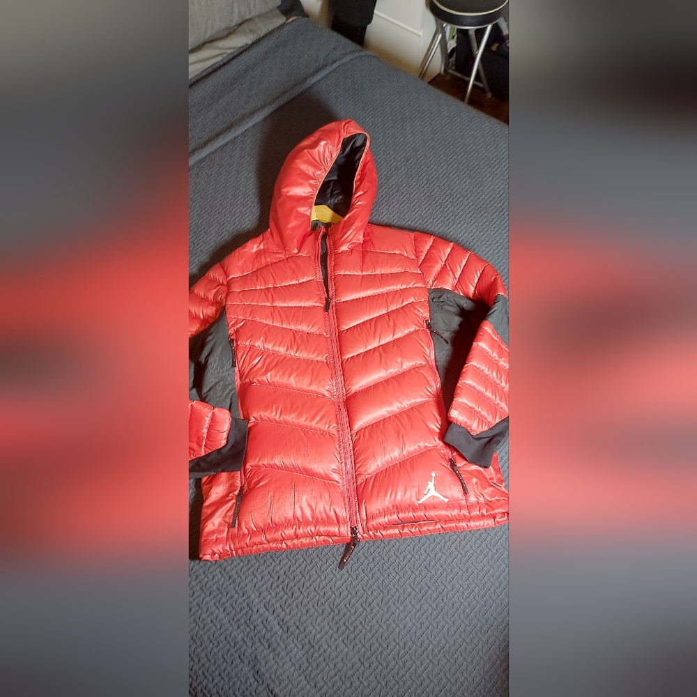XL Jordan 700 Downfilled Winter Jacket
